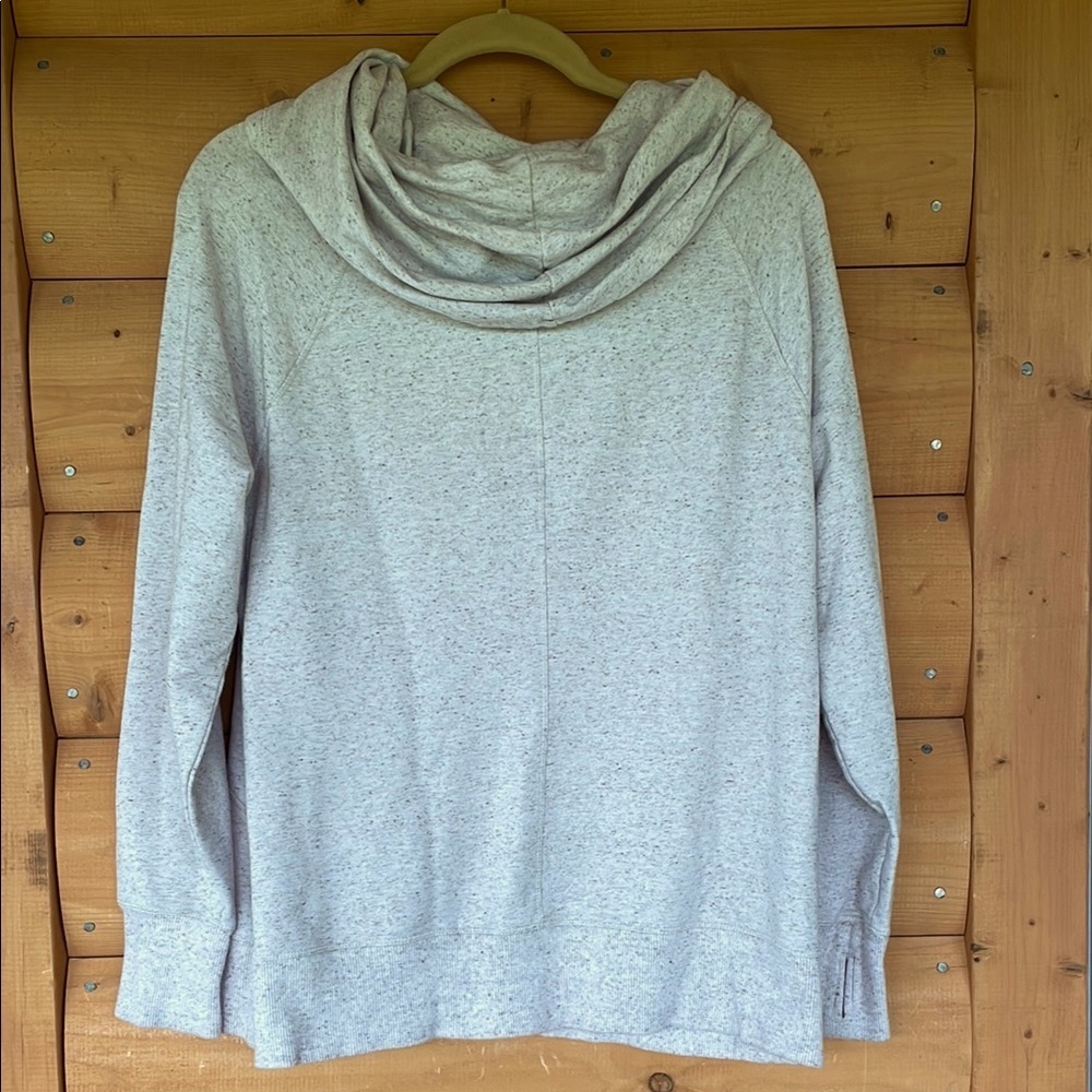 L. L. Bean Cozy Cowl Neck Pullover Sweatshirt w Pocket & Thumb holes XL Petite - Picture 10 of 15